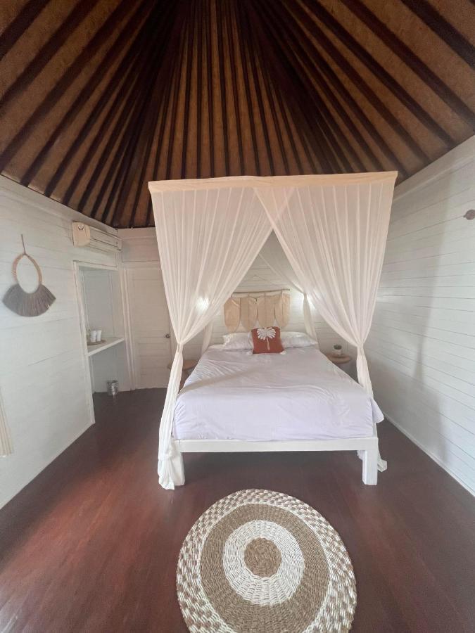 Mista Ceningan'S Beach Bungalows Previously The Kubu 221 Lembongan Zewnętrze zdjęcie