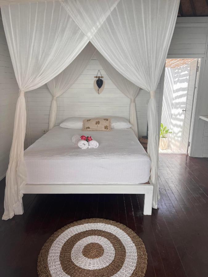 Mista Ceningan'S Beach Bungalows Previously The Kubu 221 Lembongan Zewnętrze zdjęcie