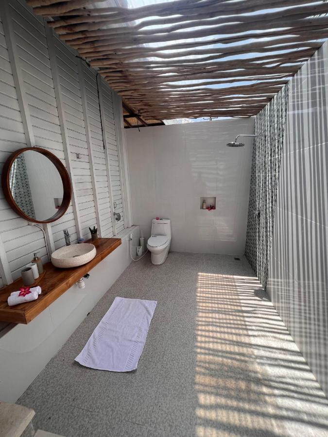 Mista Ceningan'S Beach Bungalows Previously The Kubu 221 Lembongan Zewnętrze zdjęcie